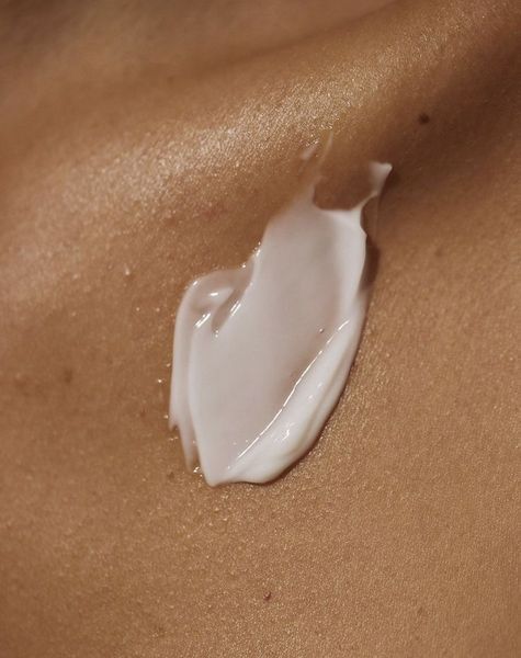 Ніжне молочко для тіла SILK MILK 000032 фото